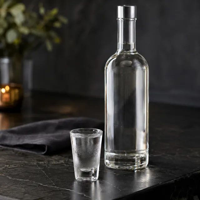 Stolichnaya Red (750 ml) (Glass)